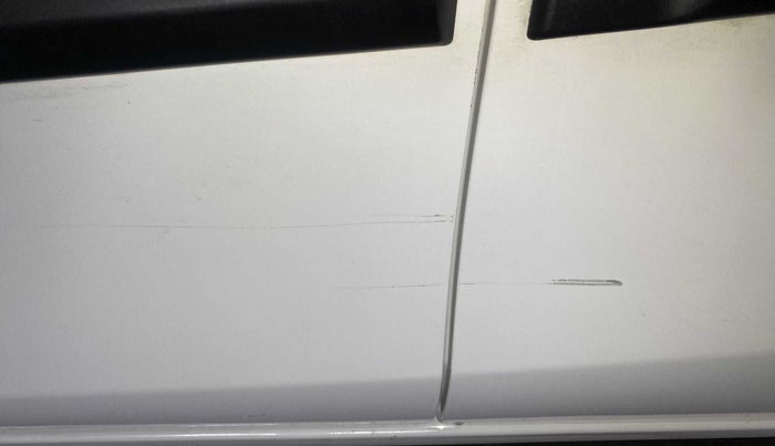 2021 Maruti Alto VXI PLUS, Petrol, Manual, 12,376 km, Front passenger door - Minor scratches