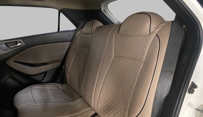 2018 Hyundai Elite i20 MAGNA EXECUTIVE 1.2, Petrol, Manual, 1,20,151 km, Right Side Rear Door Cabin