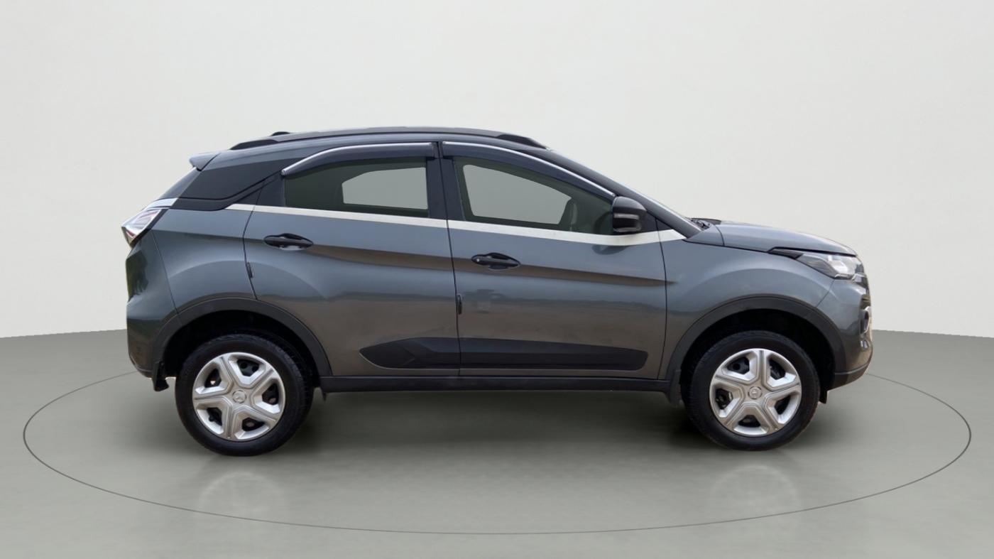 2022 Tata NEXON XMA PLUS SUNROOF PETROL, Petrol, Automatic, 9,096 km, Right Side View