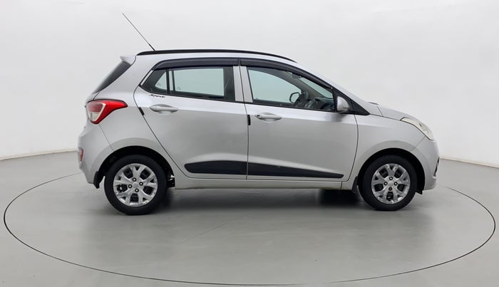 2016 Hyundai Grand i10 SPORTZ 1.2 KAPPA VTVT, Petrol, Manual, 76,182 km, Right Side View