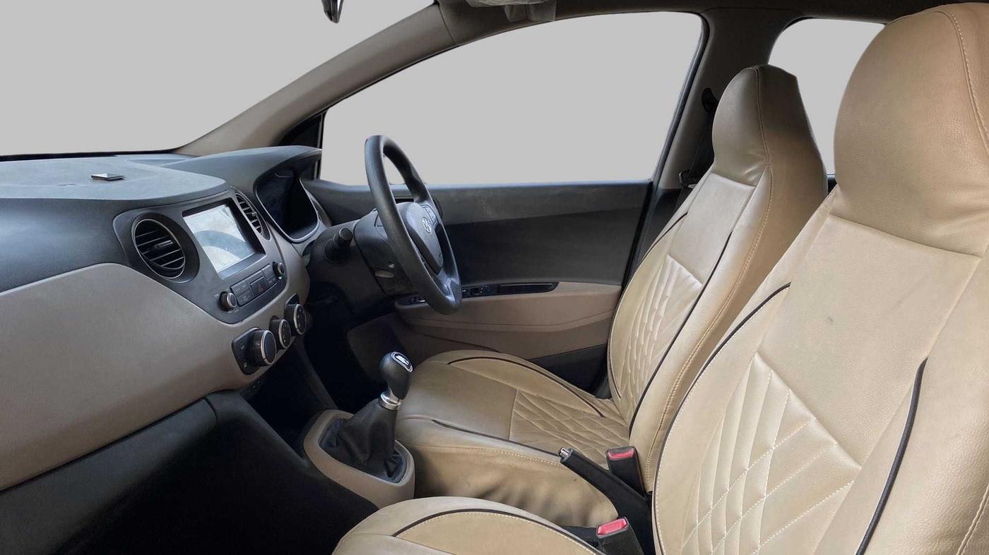 2019 Hyundai Grand i10 SPORTZ 1.2 KAPPA VTVT, Petrol, Manual, 19,069 km, Right Side Front Door Cabin
