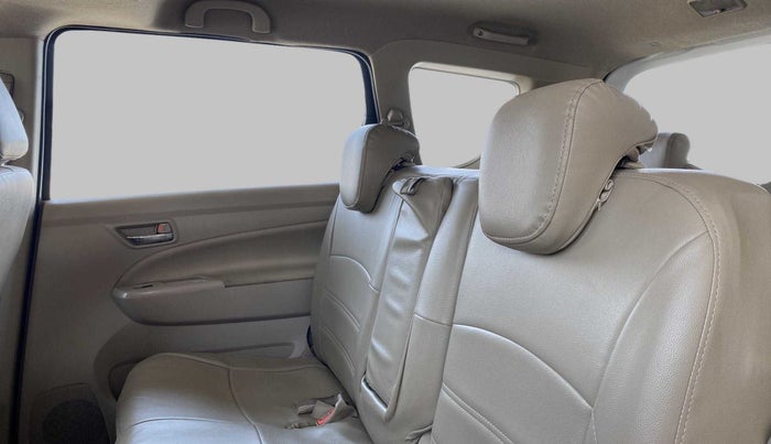 2016 Maruti Ertiga ZDI + SHVS, Diesel, Manual, 81,082 km, Right Side Rear Door Cabin
