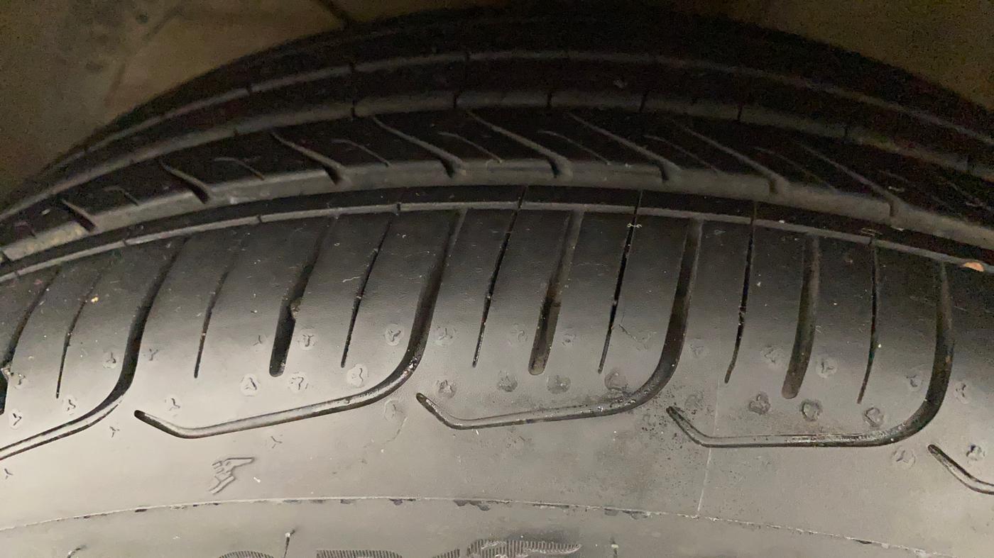2018 Maruti Baleno ALPHA CVT PETROL 1.2, Petrol, Automatic, 53,819 km, Left Front Tyre Tread