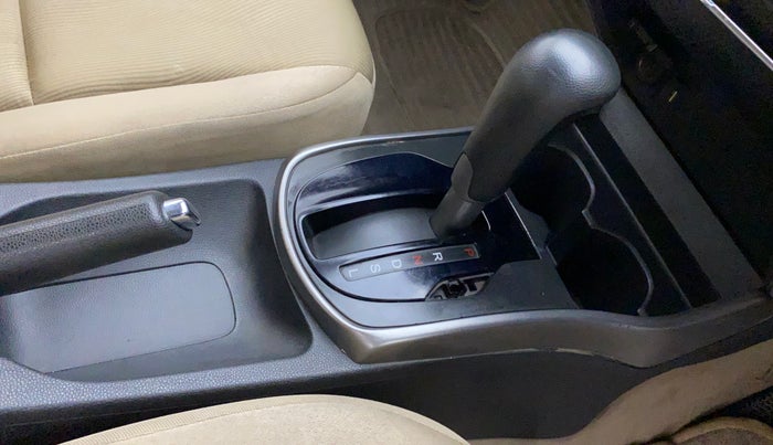 2014 Honda City 1.5L I-VTEC SV CVT, Petrol, Automatic, 67,936 km, Gear lever - Boot cover missing
