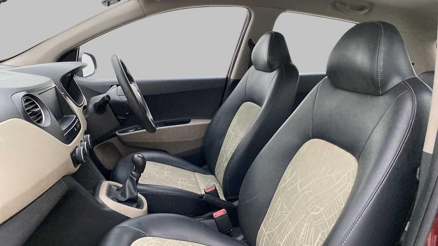 2016 Hyundai Grand i10 MAGNA 1.2 KAPPA VTVT, Petrol, Manual, 22,977 km, Right Side Front Door Cabin