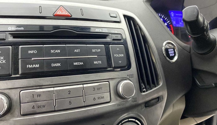 2014 Hyundai i20 ASTA 1.2, Petrol, Manual, 36,766 km, AC Unit - Front vent has minor damage