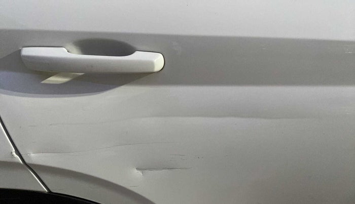 2021 Hyundai VENUE S 1.0 TURBO IMT, Petrol, Manual, 40,565 km, Right rear door - Minor scratches