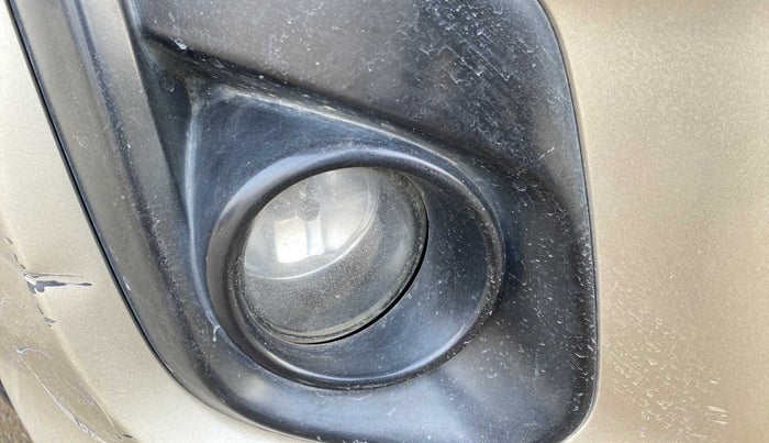 2012 Maruti Ertiga VDI, Diesel, Manual, 1,00,330 km, Right fog light - Not working