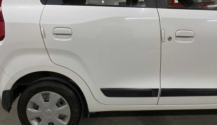 2019 Maruti New Wagon-R VXI 1.2, Petrol, Manual, 38,514 km, Right rear door - Minor scratches