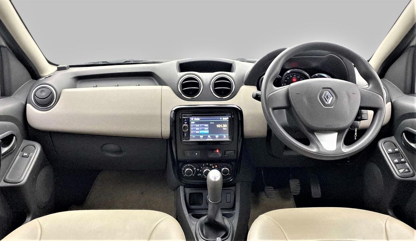 2015 Renault Duster RXL PETROL 104, Petrol, Manual, 29,815 km, Dashboard