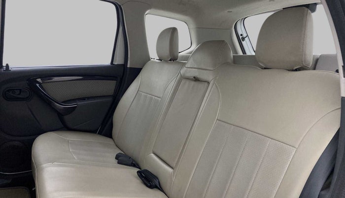 2015 Renault Duster RXL PETROL 104, Petrol, Manual, 29,815 km, Right Side Rear Door Cabin
