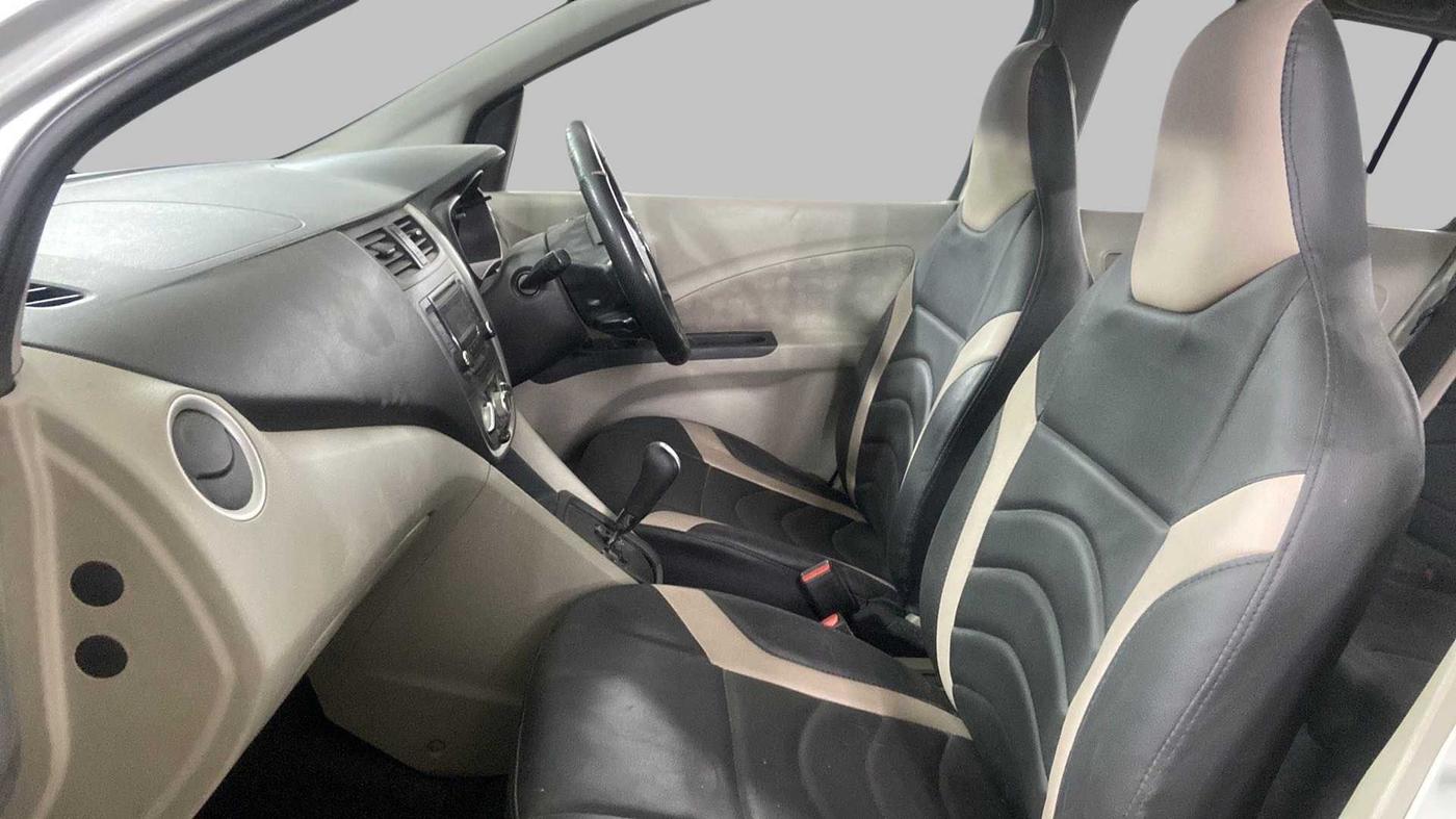 2016 Maruti Celerio ZXI AMT, Petrol, Automatic, 47,465 km, Right Side Front Door Cabin