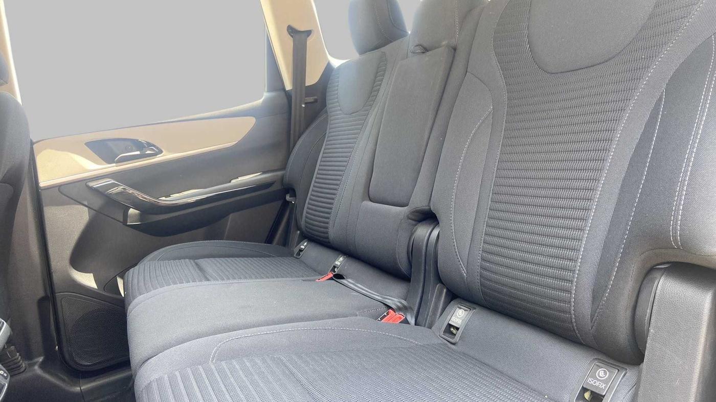 2022 Mahindra XUV700 AX 5 P MT 7 STR, Petrol, Manual, 13,339 km, Right Side Rear Door Cabin