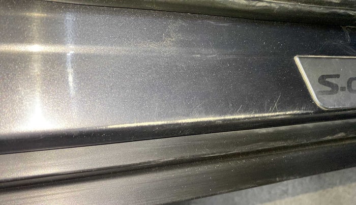 2020 Maruti S Cross ALPHA AT1.5, Petrol, Automatic, 38,253 km, Right running board - Minor scratches