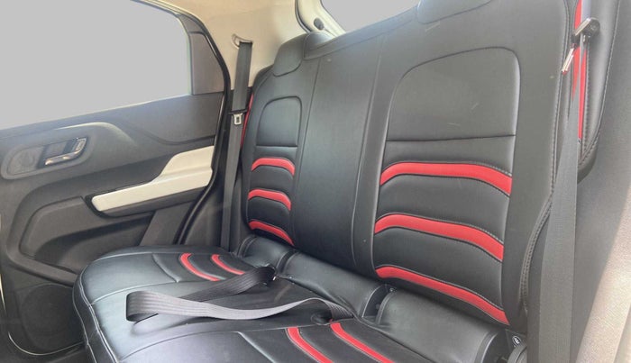 2021 Tata PUNCH ACCOMPLISHED DAZZLE PACK AMT, Petrol, Automatic, 14,118 km, Right Side Rear Door Cabin