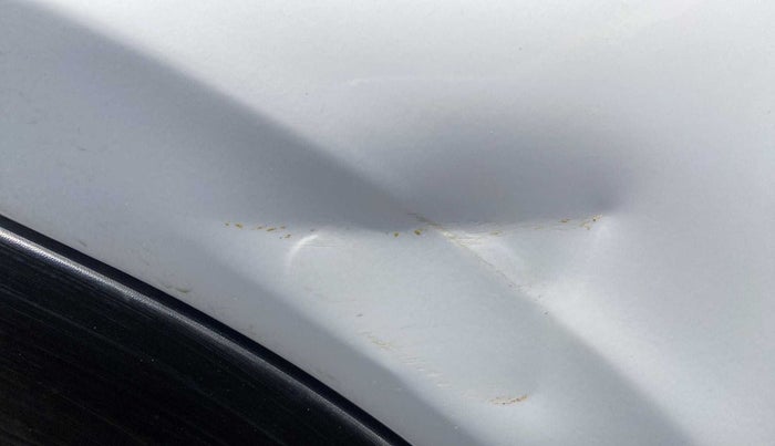 2020 Renault TRIBER RXZ AMT, Petrol, Automatic, 12,039 km, Right rear door - Slightly dented