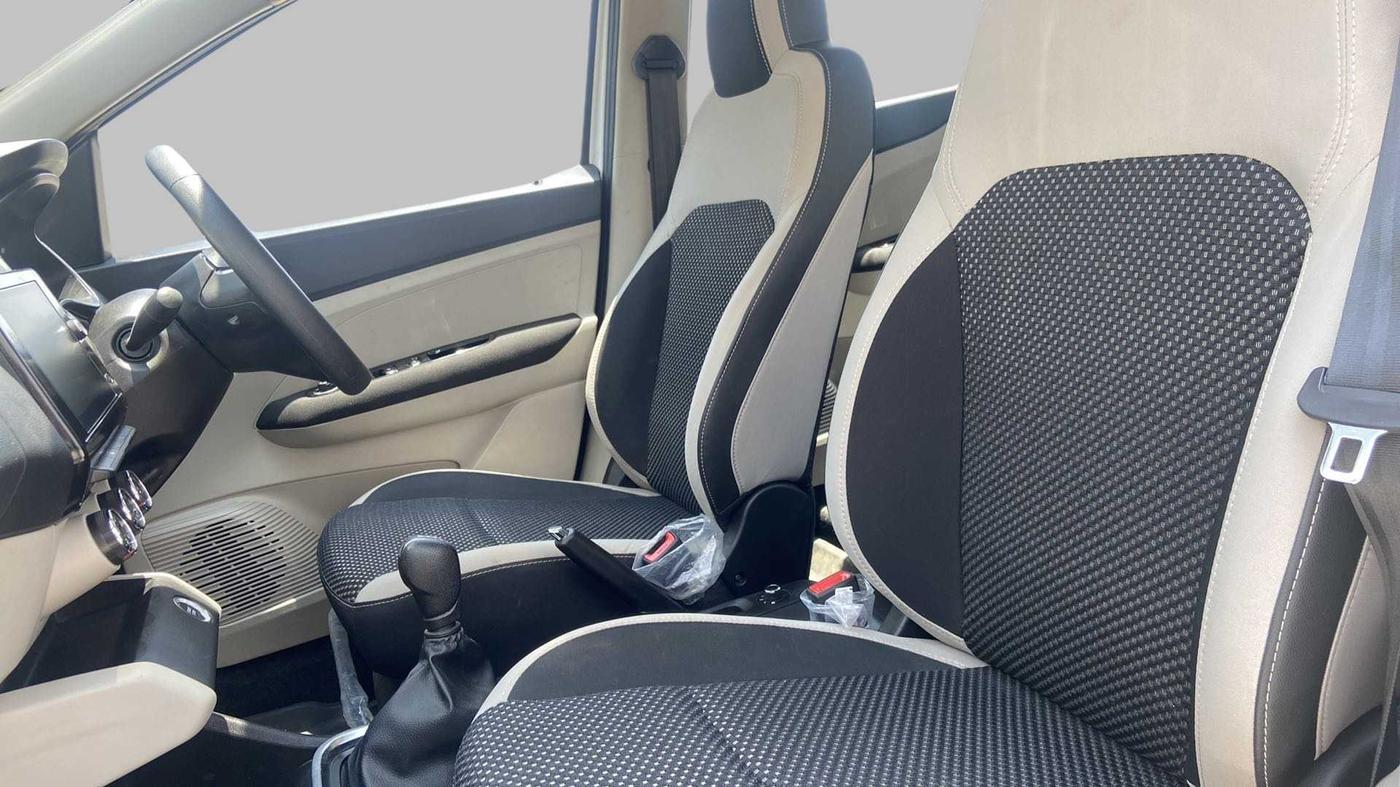 2020 Renault TRIBER RXZ AMT, Petrol, Automatic, 12,039 km, Right Side Front Door Cabin