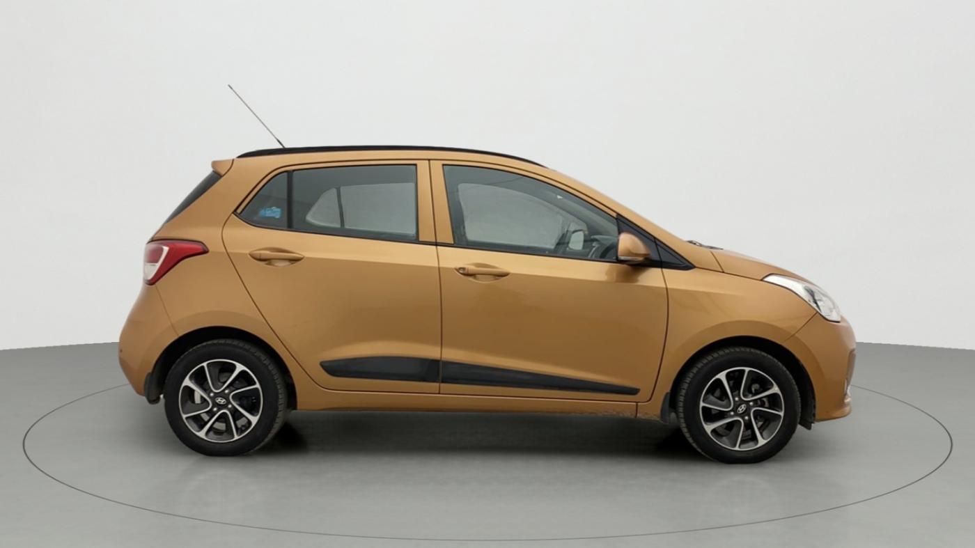 2017 Hyundai Grand i10 SPORTZ (O) AT 1.2 KAPPA VTVT, Petrol, Automatic, 62,750 km, Right Side View