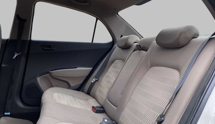 2017 Hyundai Xcent E+, Petrol, Manual, 58,319 km, Right Side Rear Door Cabin