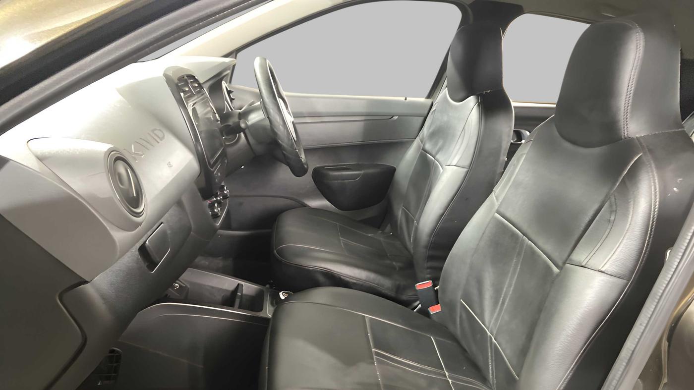 2019 Renault Kwid RXT 1.0 AMT (O), Petrol, Automatic, 23,831 km, Right Side Front Door Cabin