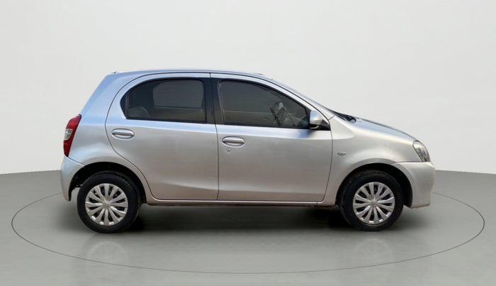 2014 Toyota Etios Liva G, Petrol, Manual, 32,888 km, Right Side View