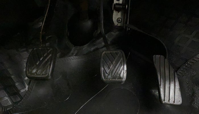2013 Maruti Wagon R 1.0 VXI, Petrol, Manual, 45,985 km, Pedals