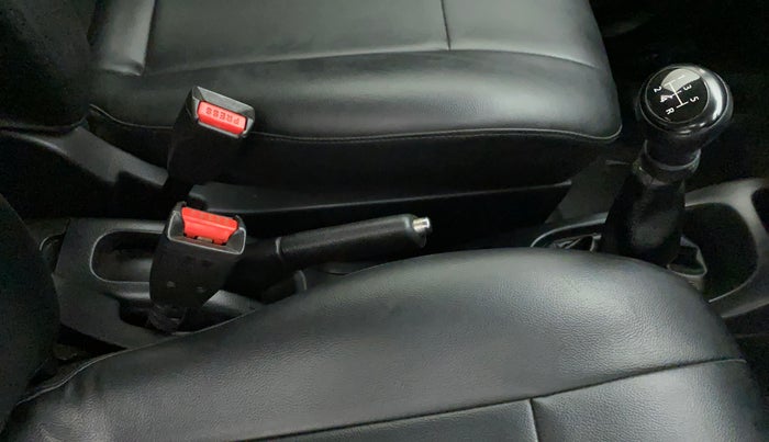 2013 Maruti Wagon R 1.0 VXI, Petrol, Manual, 45,985 km, Gear Lever