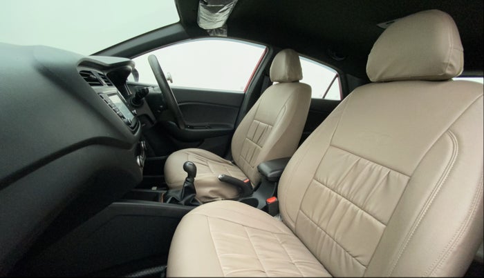 2017 Hyundai Elite i20 ASTA 1.2 DUAL TONE, Petrol, Manual, 25,753 km, Right Side Front Door Cabin