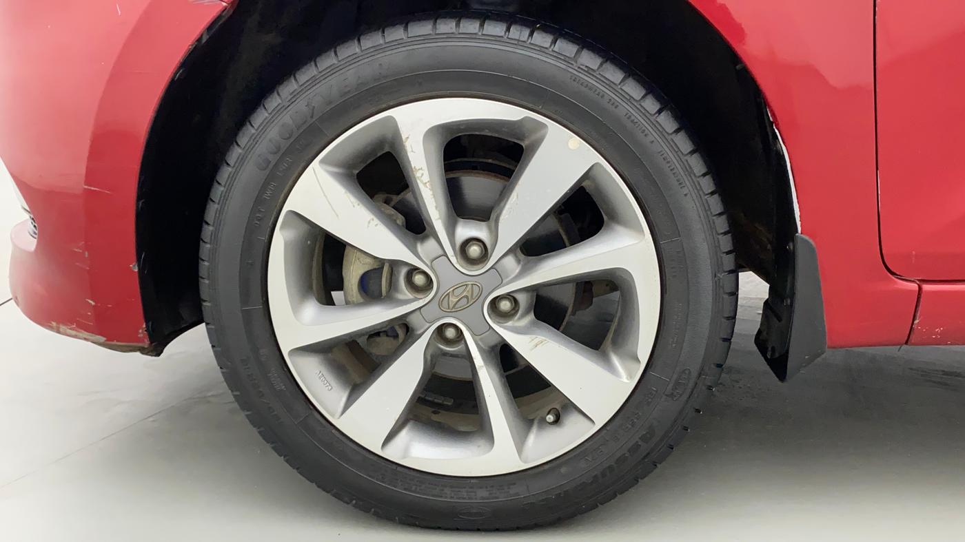 2017 Hyundai Elite i20 ASTA 1.2 DUAL TONE, Petrol, Manual, 25,753 km, Left Front Wheel