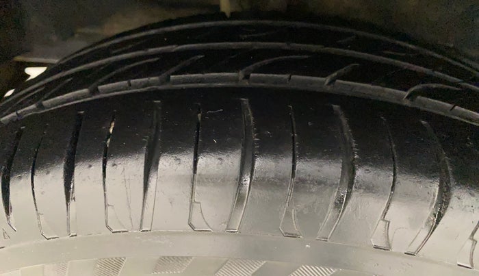 2012 Toyota Etios Liva GD SP, Diesel, Manual, 55,790 km, Right Rear Tyre Tread