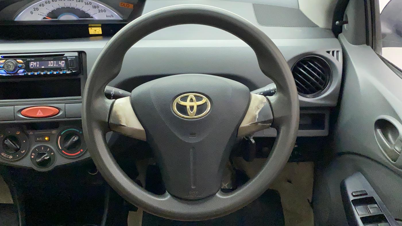 2012 Toyota Etios Liva GD SP, Diesel, Manual, 55,790 km, Steering Wheel Close Up