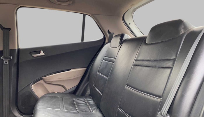 2013 Hyundai Grand i10 SPORTZ 1.2 KAPPA VTVT, Petrol, Manual, 82,182 km, Right Side Rear Door Cabin