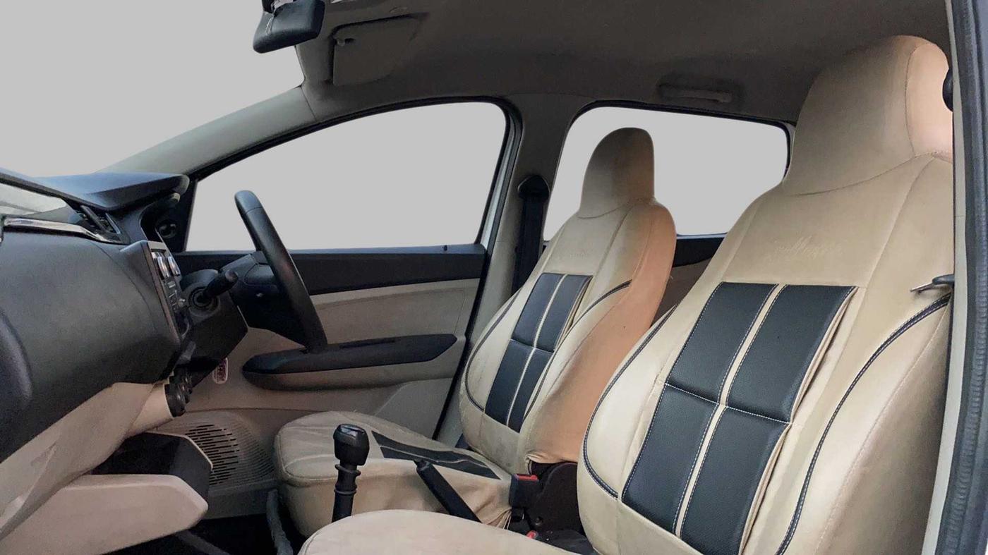 2019 Renault TRIBER RXL MT, Petrol, Manual, 37,166 km, Right Side Front Door Cabin