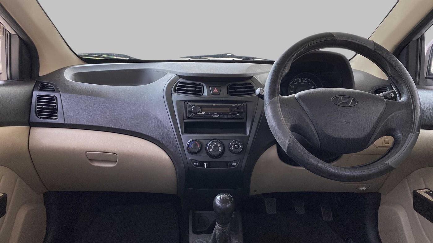 2016 Hyundai Eon D-LITE+, Petrol, Manual, 4,751 km, Dashboard