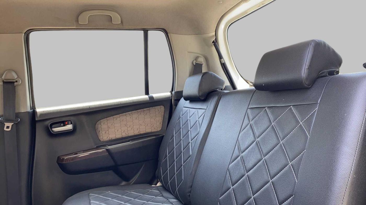 2018 Maruti Wagon R 1.0 VXI, Petrol, Manual, 58,181 km, Right Side Rear Door Cabin