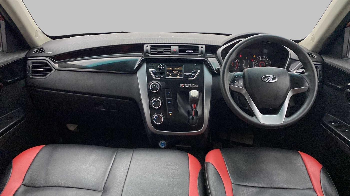 2017 Mahindra Kuv100 K8 6 STR DUAL TONE, Petrol, Manual, 79,009 km, Dashboard