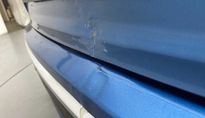 2018 Maruti IGNIS ALPHA 1.2 DUAL TONE, Petrol, Manual, 97,644 km, Dicky (Boot door) - Slightly dented