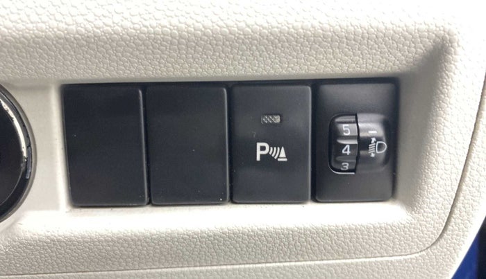 2018 Maruti IGNIS ALPHA 1.2 DUAL TONE, Petrol, Manual, 97,644 km, Dashboard - Headlight height adjustment not working