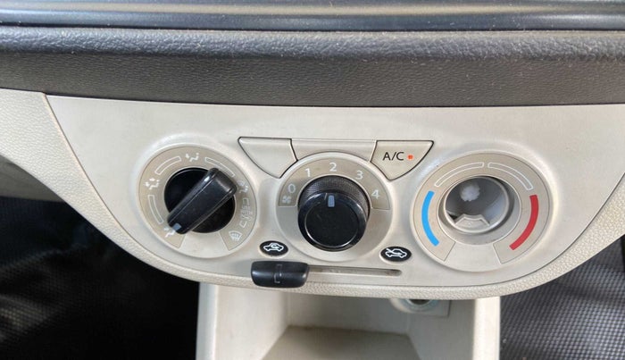 2019 Maruti Alto LXI, Petrol, Manual, 24,888 km, AC Unit - Minor issue in the heater switch