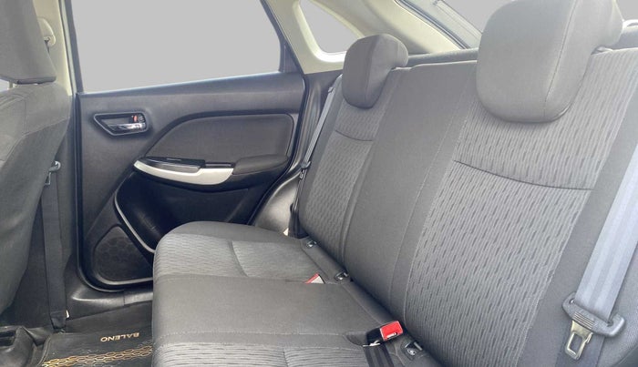 2018 Maruti Baleno DELTA PETROL 1.2, Petrol, Manual, 24,621 km, Right Side Rear Door Cabin