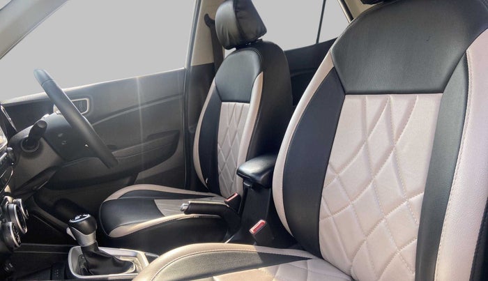 2020 Hyundai VENUE SX PLUS 1.0 TURBO DCT, Petrol, Automatic, 68,413 km, Right Side Front Door Cabin
