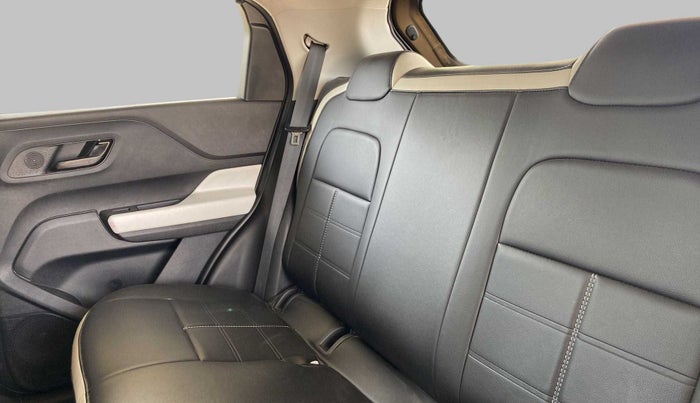 2022 Tata PUNCH ACCOMPLISHED MT, Petrol, Manual, 5,189 km, Right Side Rear Door Cabin