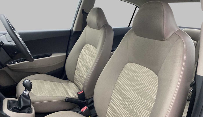 2018 Hyundai Xcent SX 1.2, Petrol, Manual, 31,738 km, Right Side Front Door Cabin