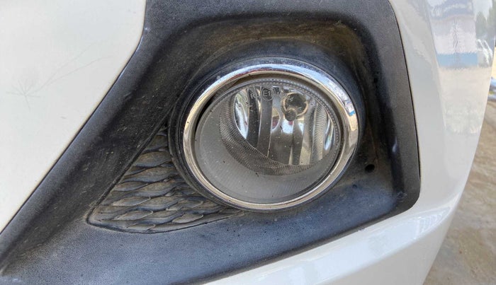 2016 Hyundai Grand i10 ASTA (O) 1.2 KAPPA VTVT, Petrol, Manual, 71,858 km, Left fog light - Not working