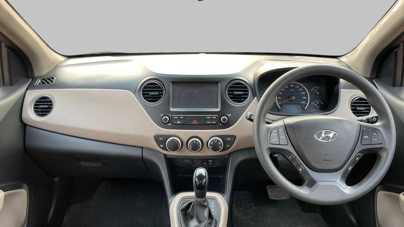 2018 Hyundai Grand i10 SPORTZ AT 1.2 KAPPA VTVT, Petrol, Automatic, 7,921 km, Dashboard