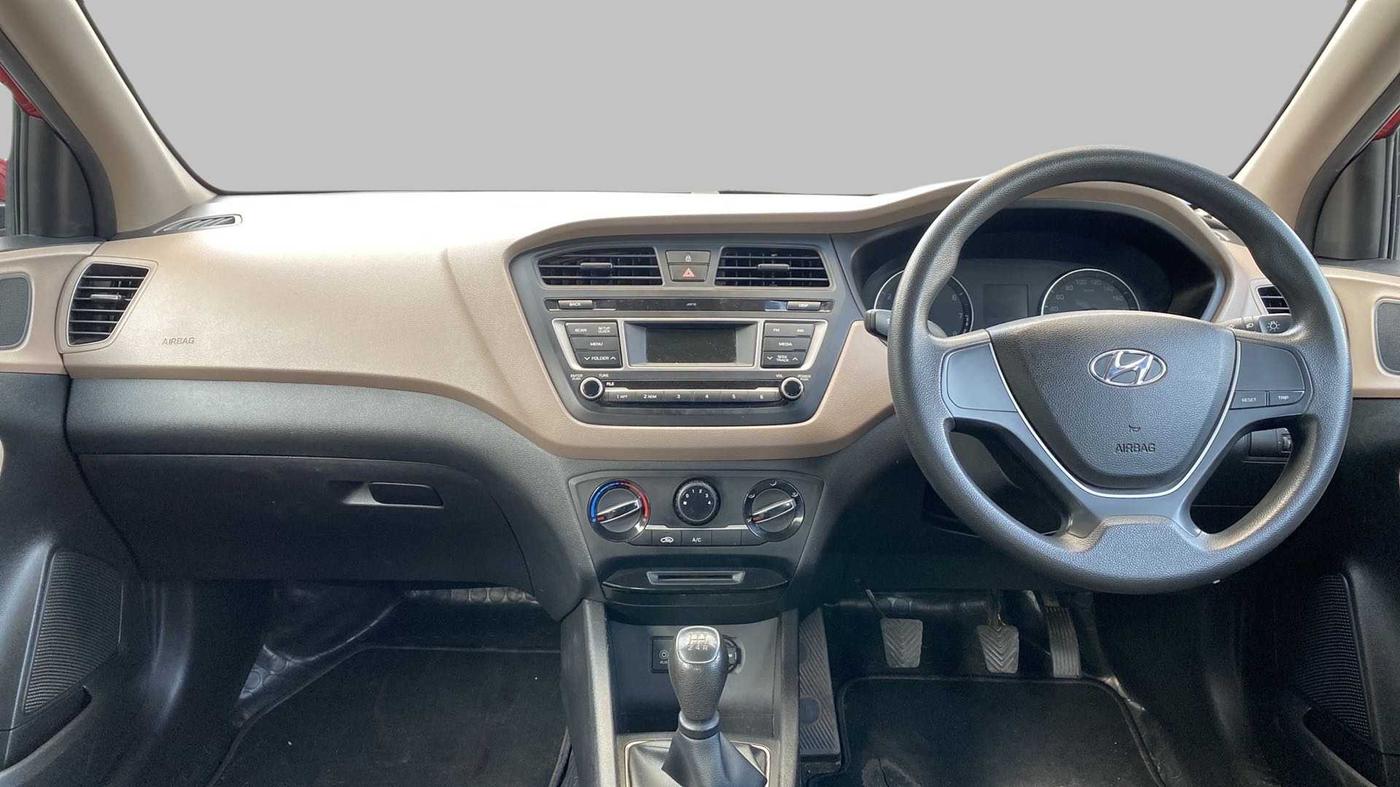 2017 Hyundai Elite i20 MAGNA EXECUTIVE 1.2, Petrol, Manual, 66,027 km, Dashboard