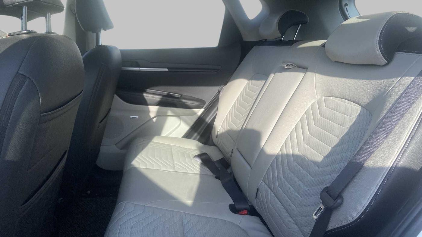 2020 KIA SONET HTX PLUS 1.5, Diesel, Manual, 97,387 km, Right Side Rear Door Cabin