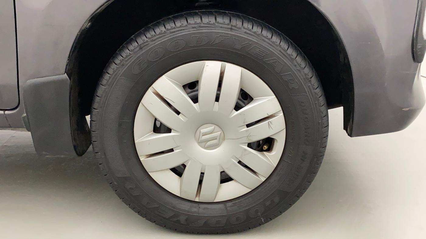 2018 Maruti Alto 800 VXI, Petrol, Manual, 65,730 km, Right Front Wheel