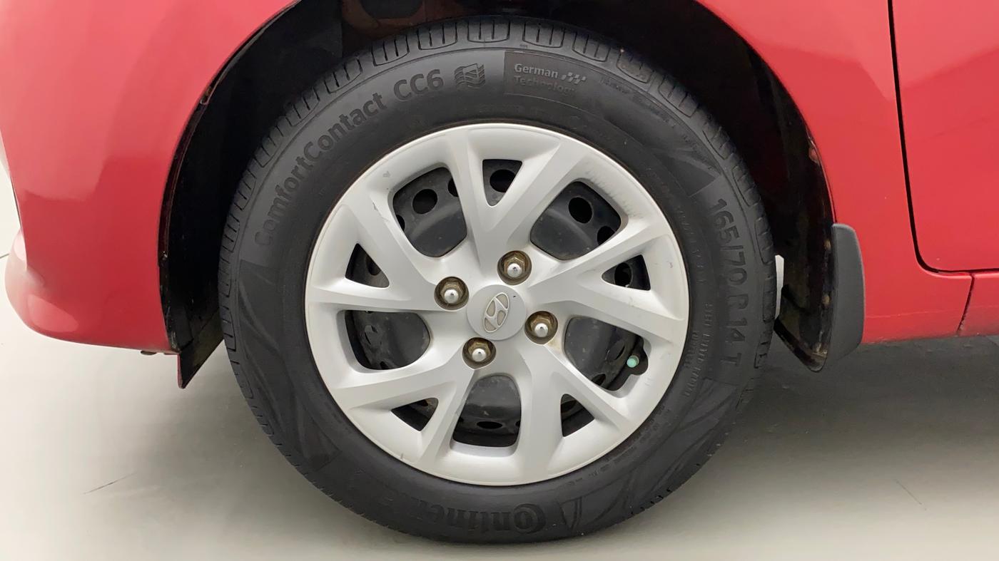2017 Hyundai Grand i10 MAGNA 1.2 KAPPA VTVT, CNG, Manual, 40,924 km, Left Front Wheel