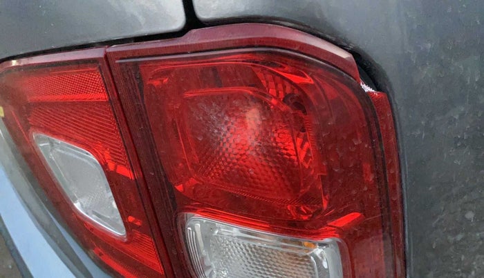 2017 Maruti IGNIS DELTA 1.2, Petrol, Manual, 40,349 km, Right tail light - < 2 inches,no. = 2